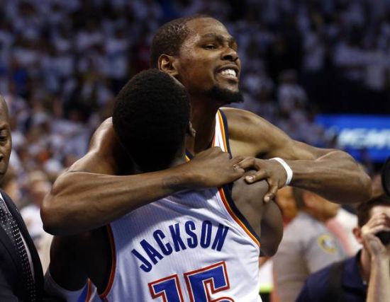 [NBA]老状元舍己为胜利 小探花飞身定乾坤