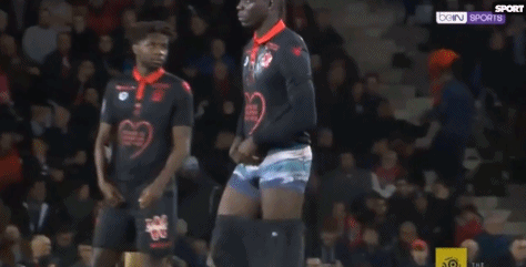 爵士116-114险胜独行侠终结5连败，马尔卡宁33分，弗拉格空砍26+10+8