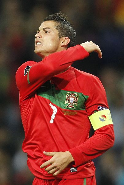 篮球CBA裁判讲评会议强调关键时刻执法标准