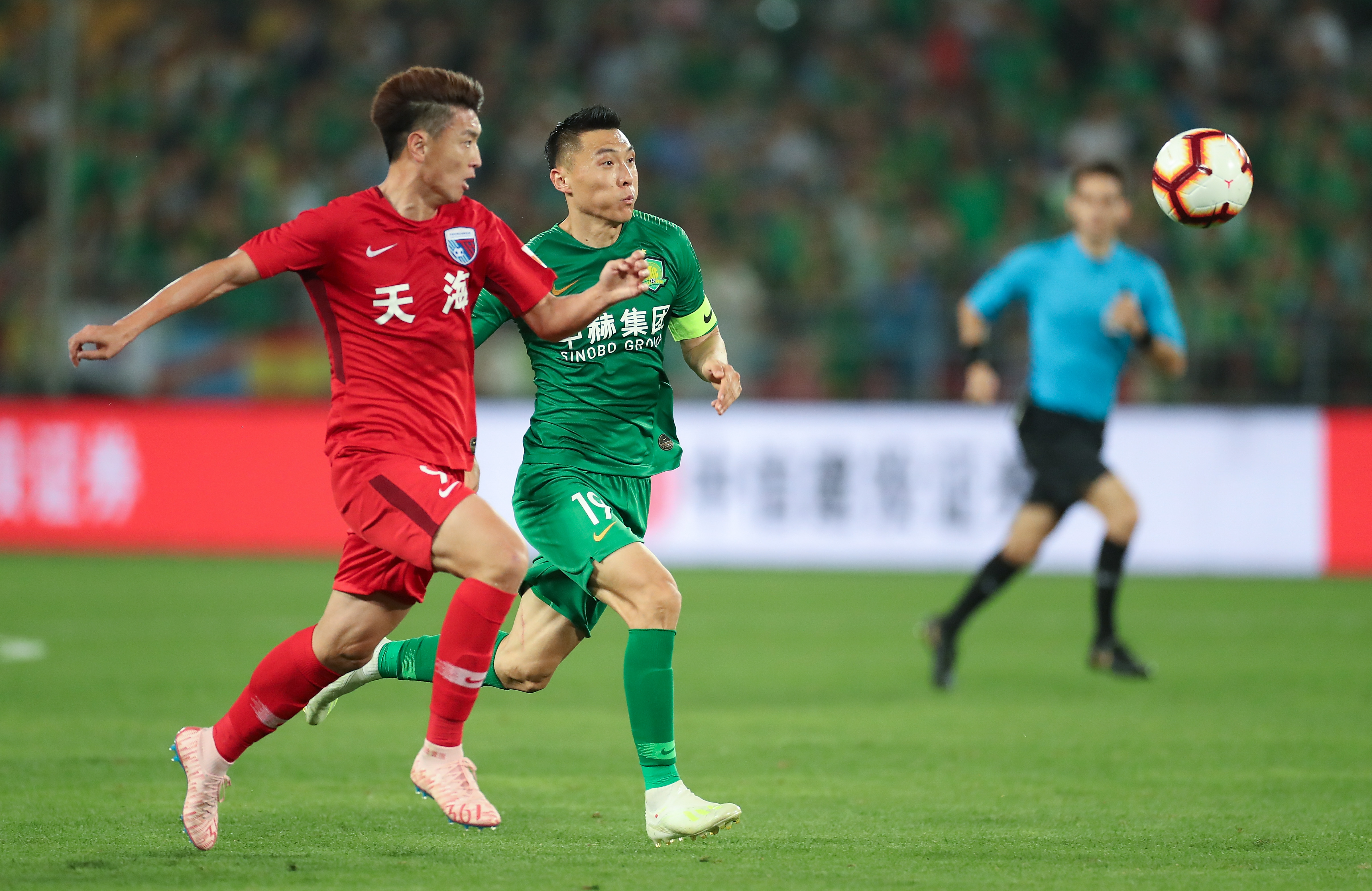 詹姆斯28+13东契奇31+5 哈登18分湖人击沉快船迎5连胜