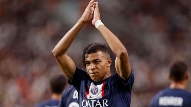 英超积分榜：阿森纳2分领先曼城，维拉第3曼联第6利物浦第10