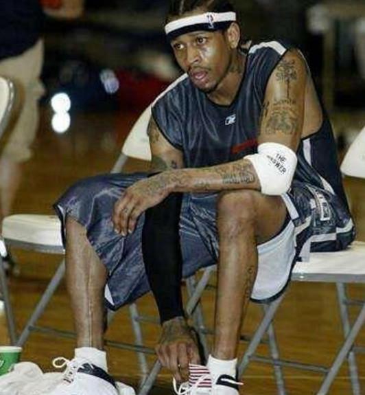 斯卢茨基：与广岛一战势均力敌，虽未取胜但对比赛质量满意